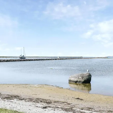 Stunning In With Kitchen