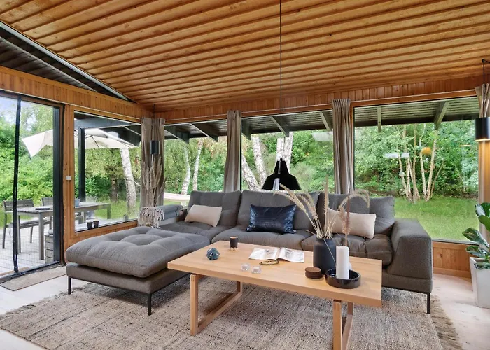 Stunning In With Kitchen